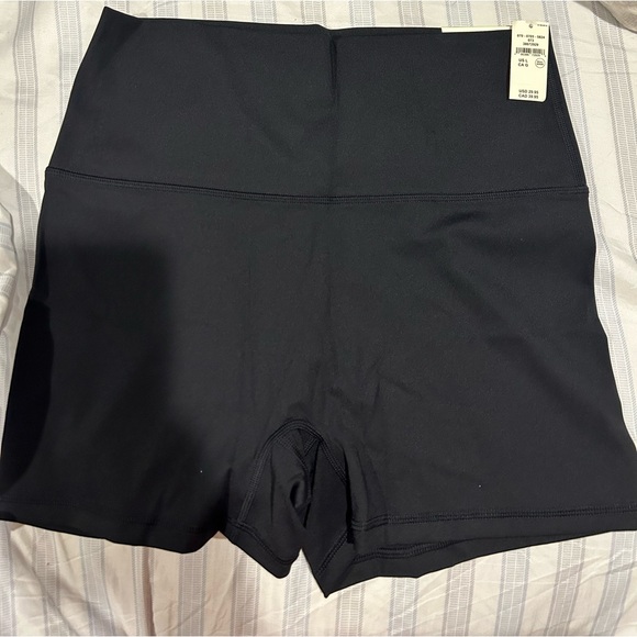 HI-RISE offline goal shorties - Picture 1 of 5